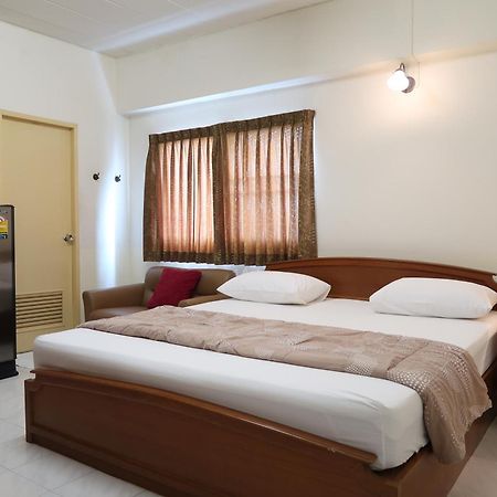 Phawana Sweet Hotel Bangkok Ngoại thất bức ảnh