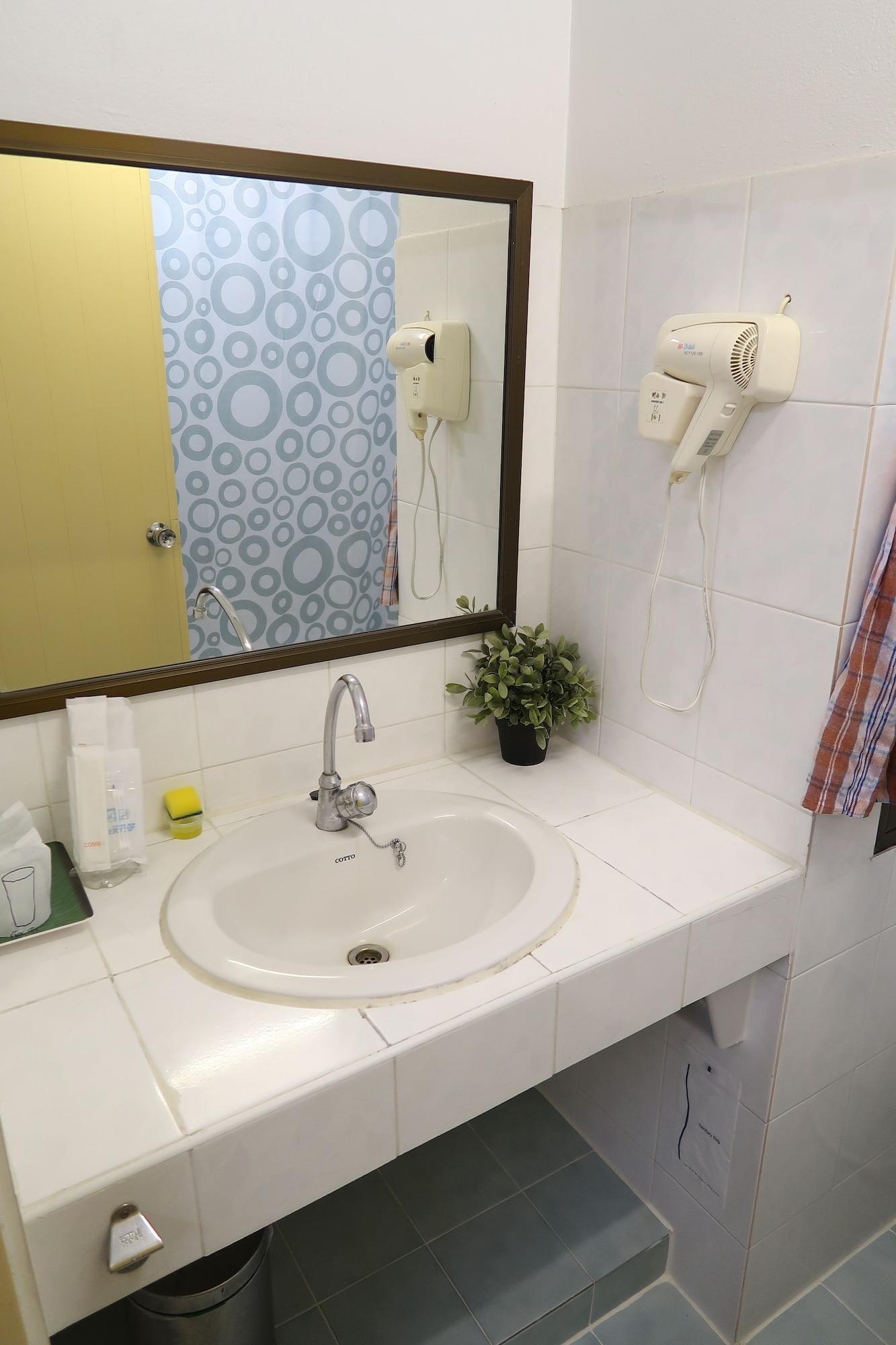 Phawana Sweet Hotel Bangkok Ngoại thất bức ảnh