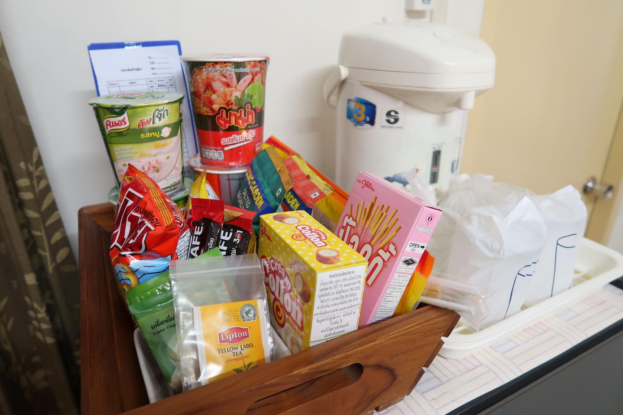 Phawana Sweet Hotel Bangkok Ngoại thất bức ảnh