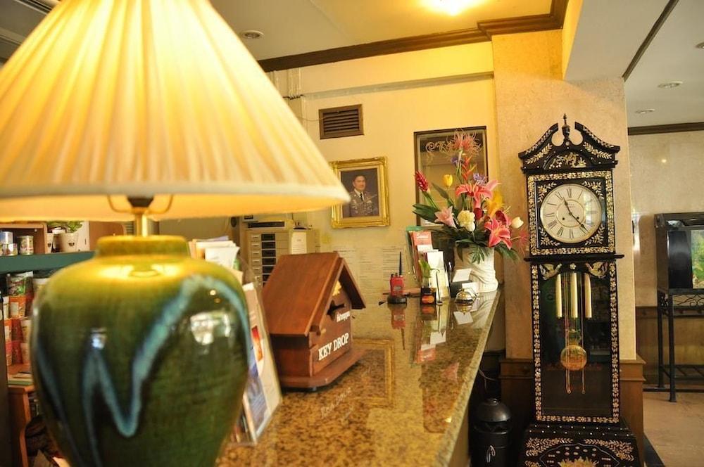 Phawana Sweet Hotel Bangkok Ngoại thất bức ảnh
