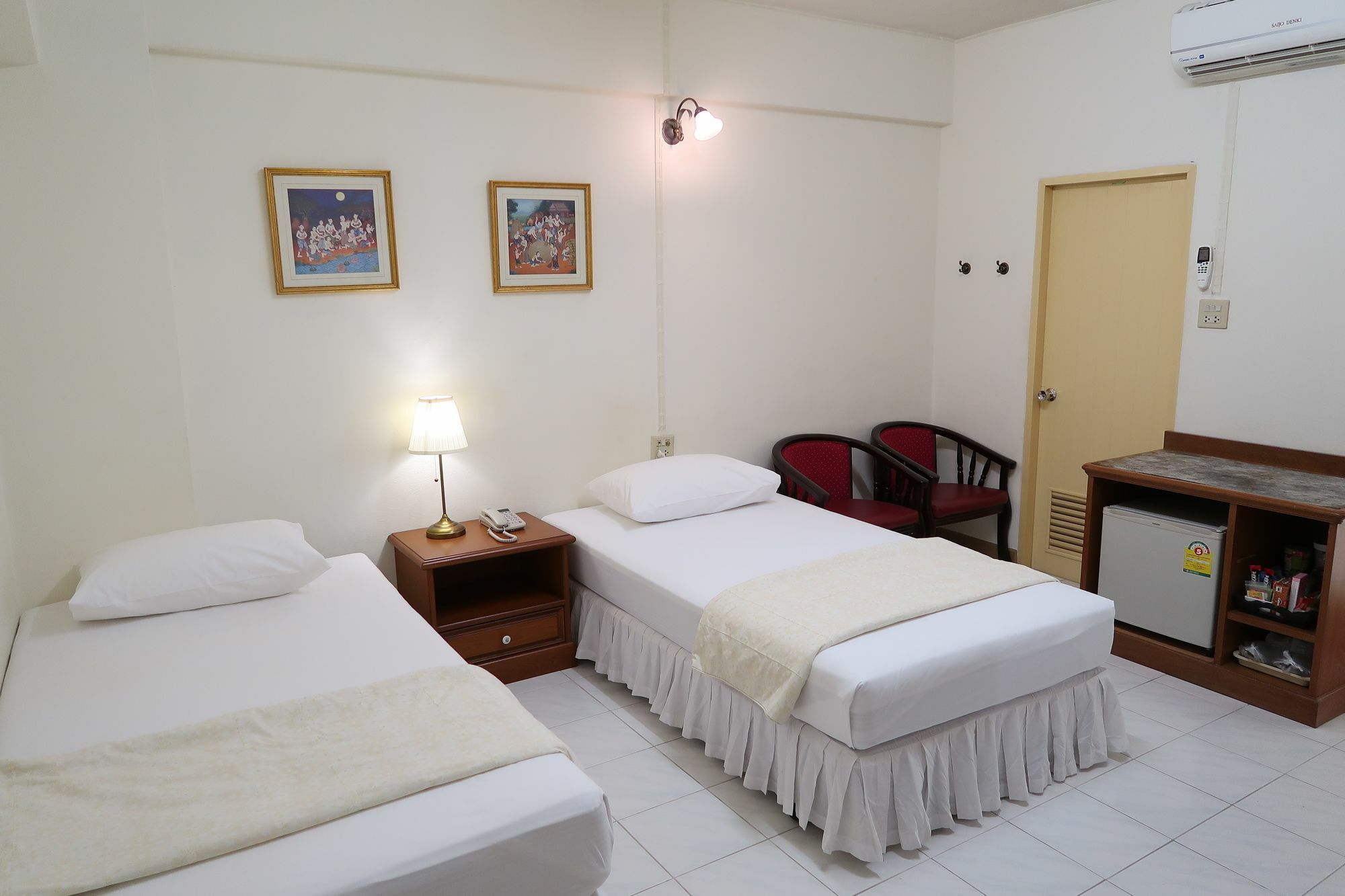 Phawana Sweet Hotel Bangkok Ngoại thất bức ảnh